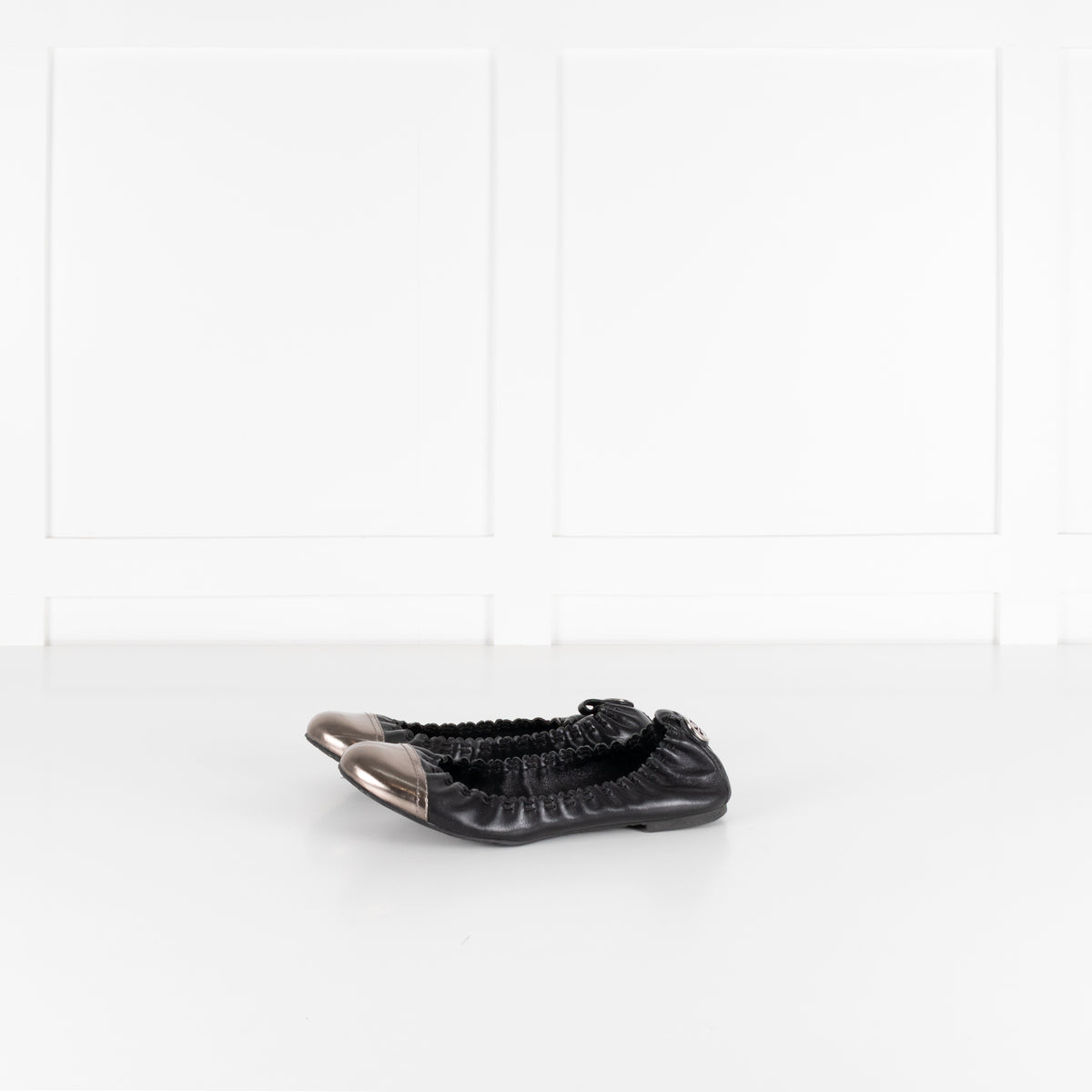 Tory Burch Black Silver Toe Banana Pumps