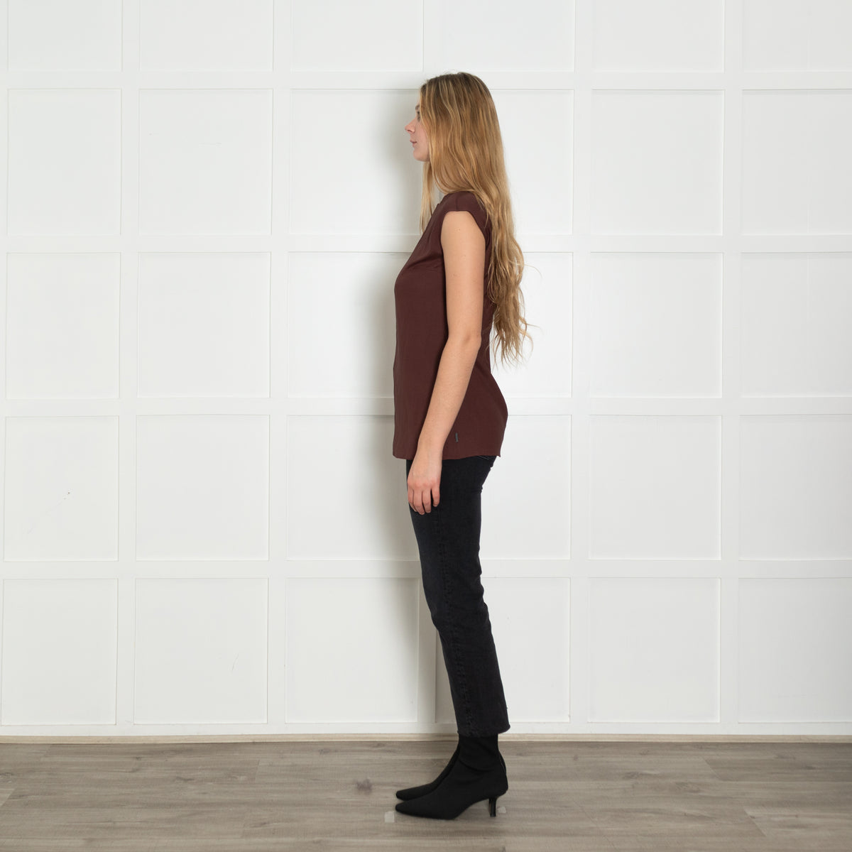 Brunello Cucinelli Burgundy Sleevless Silk Top