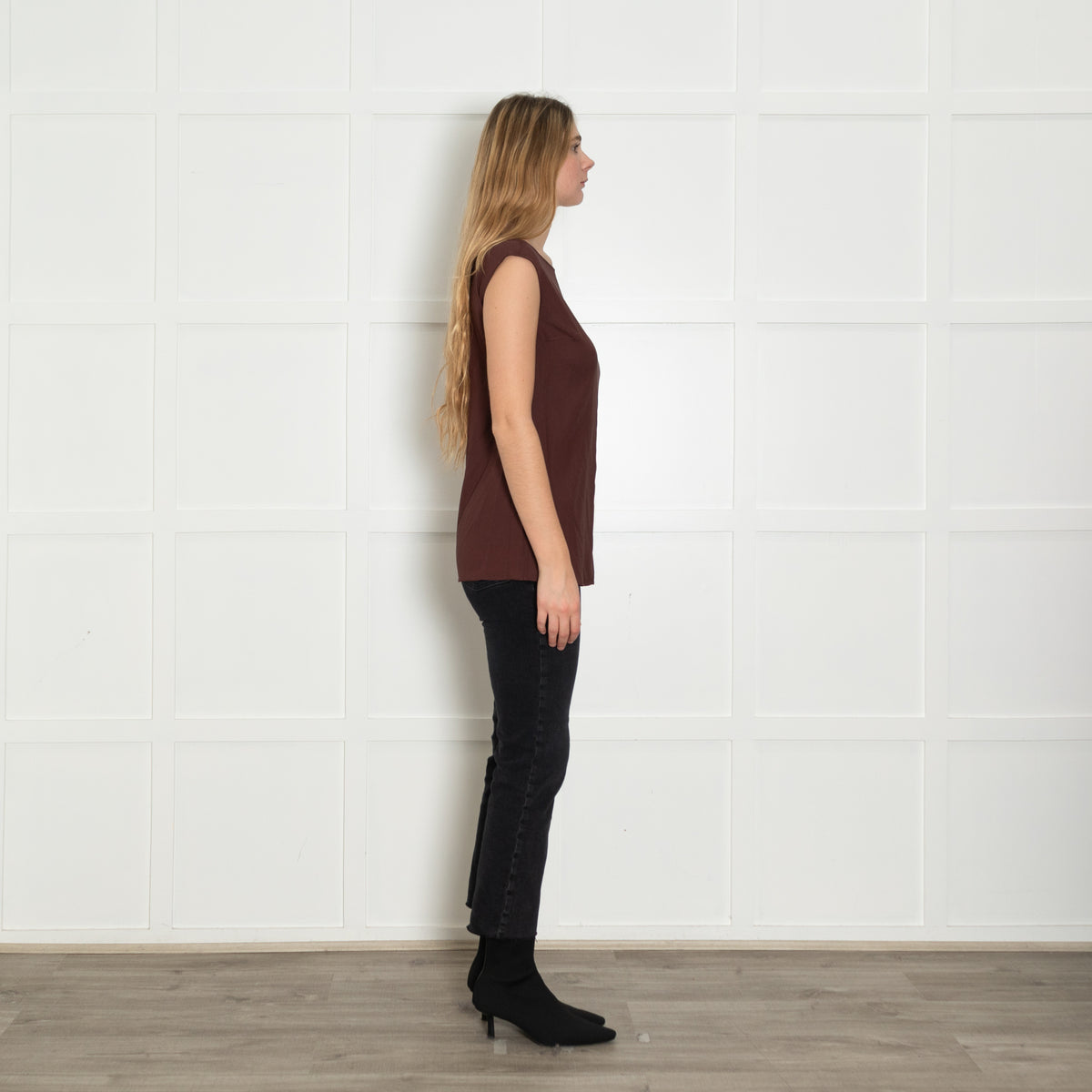 Brunello Cucinelli Burgundy Sleevless Silk Top