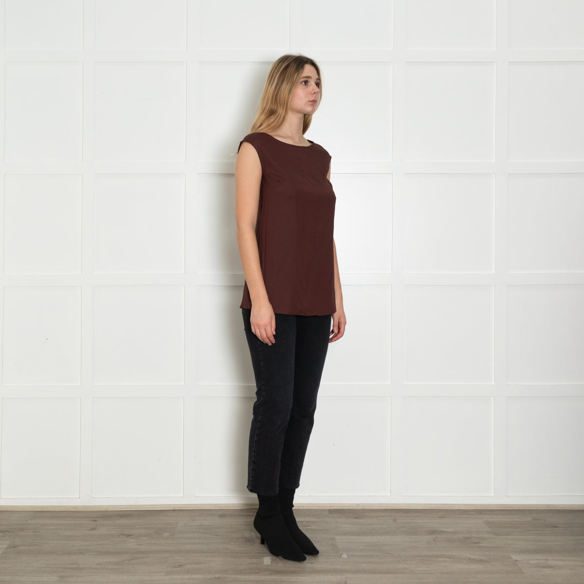 Brunello Cucinelli Burgundy Sleevless Silk Top