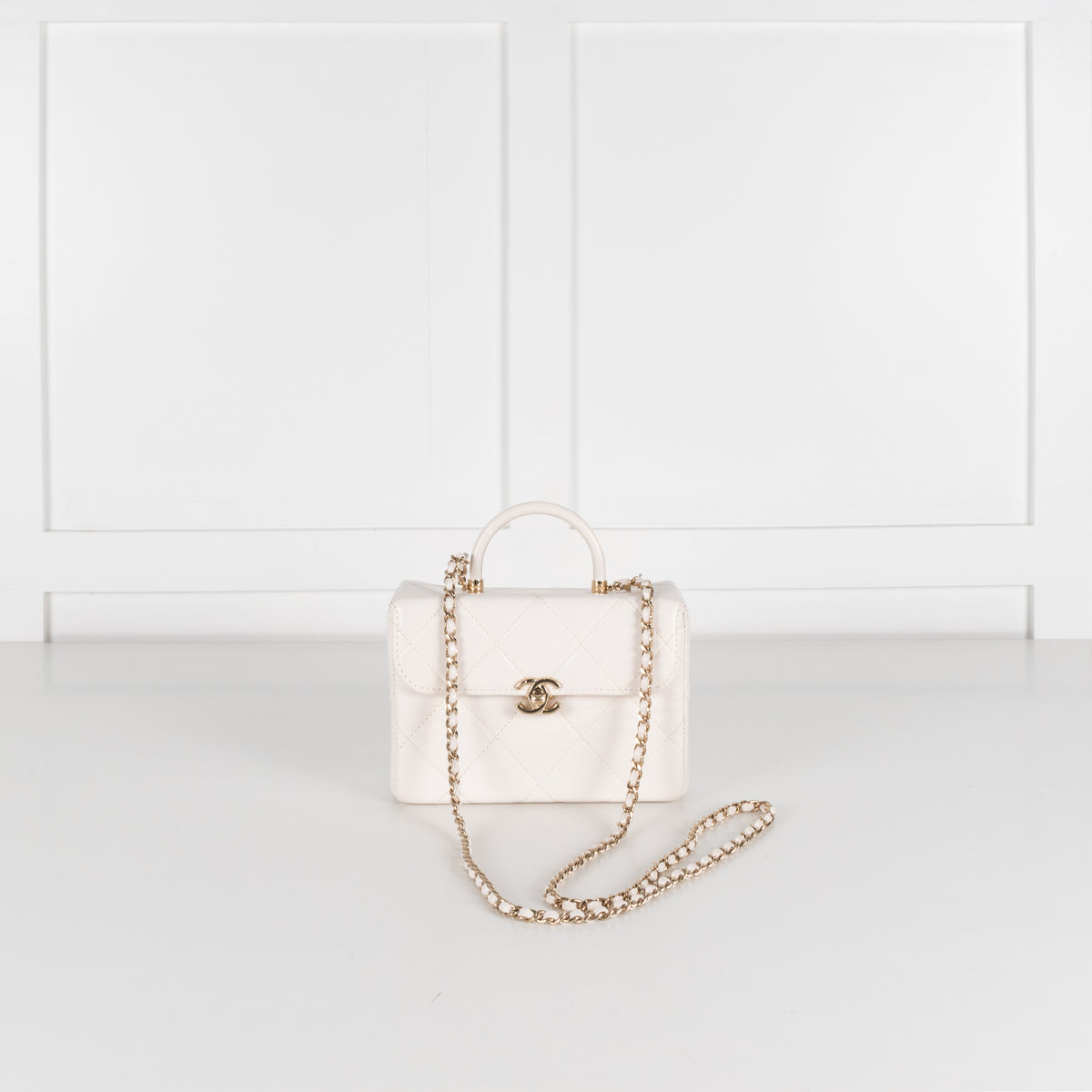 Chanel White Lambskin White Quilted Vanity Shoulder Bag