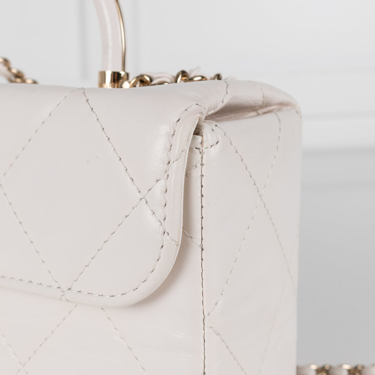 Chanel White Lambskin White Quilted Vanity Shoulder Bag