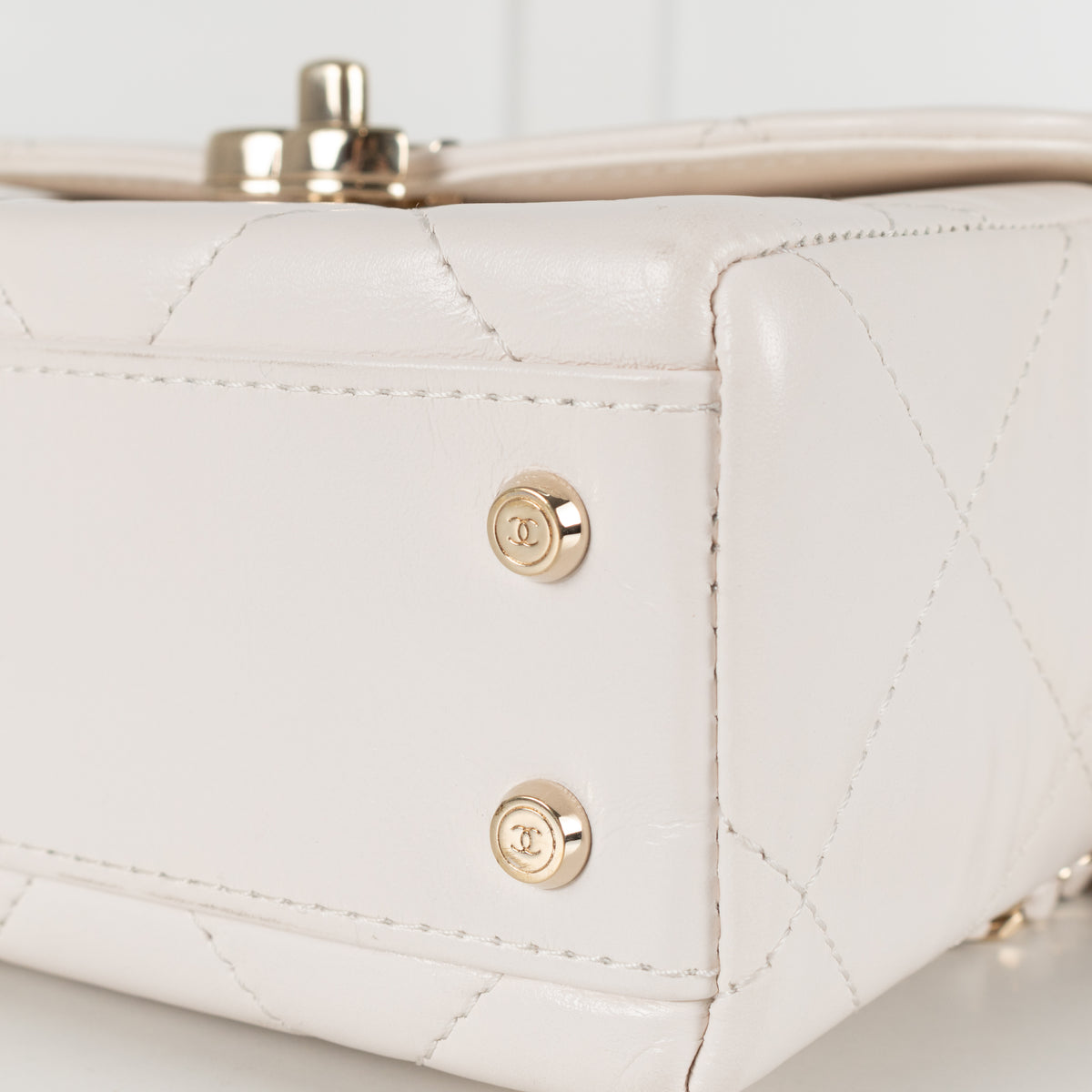 Chanel White Lambskin White Quilted Vanity Shoulder Bag