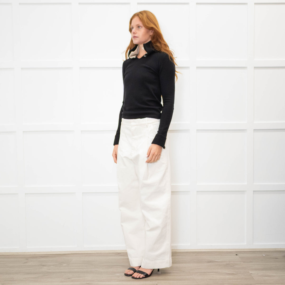 Chanel Black Cashmere Sweater With Cream Inset Collar