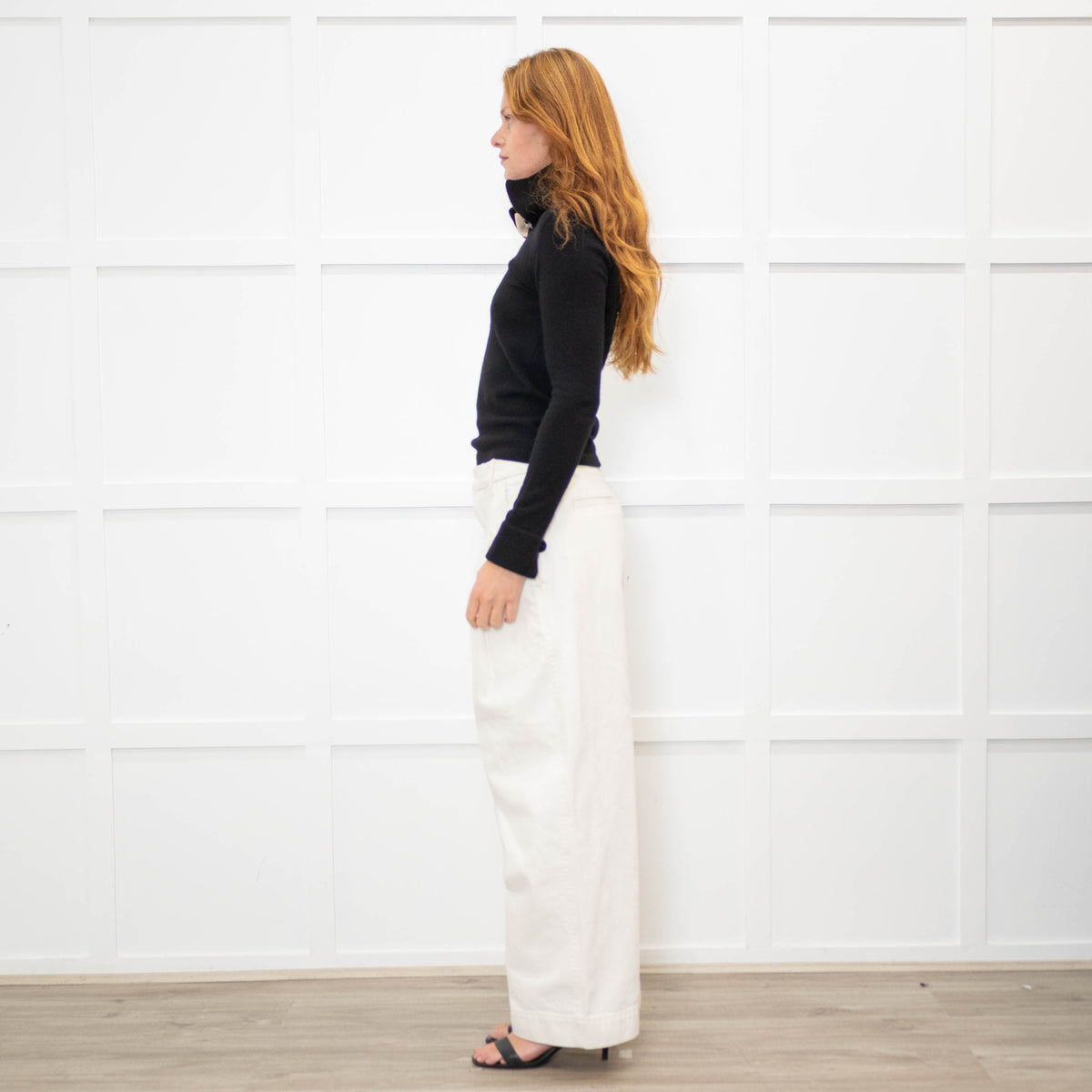 Chanel Black Cashmere Sweater With Cream Inset Collar