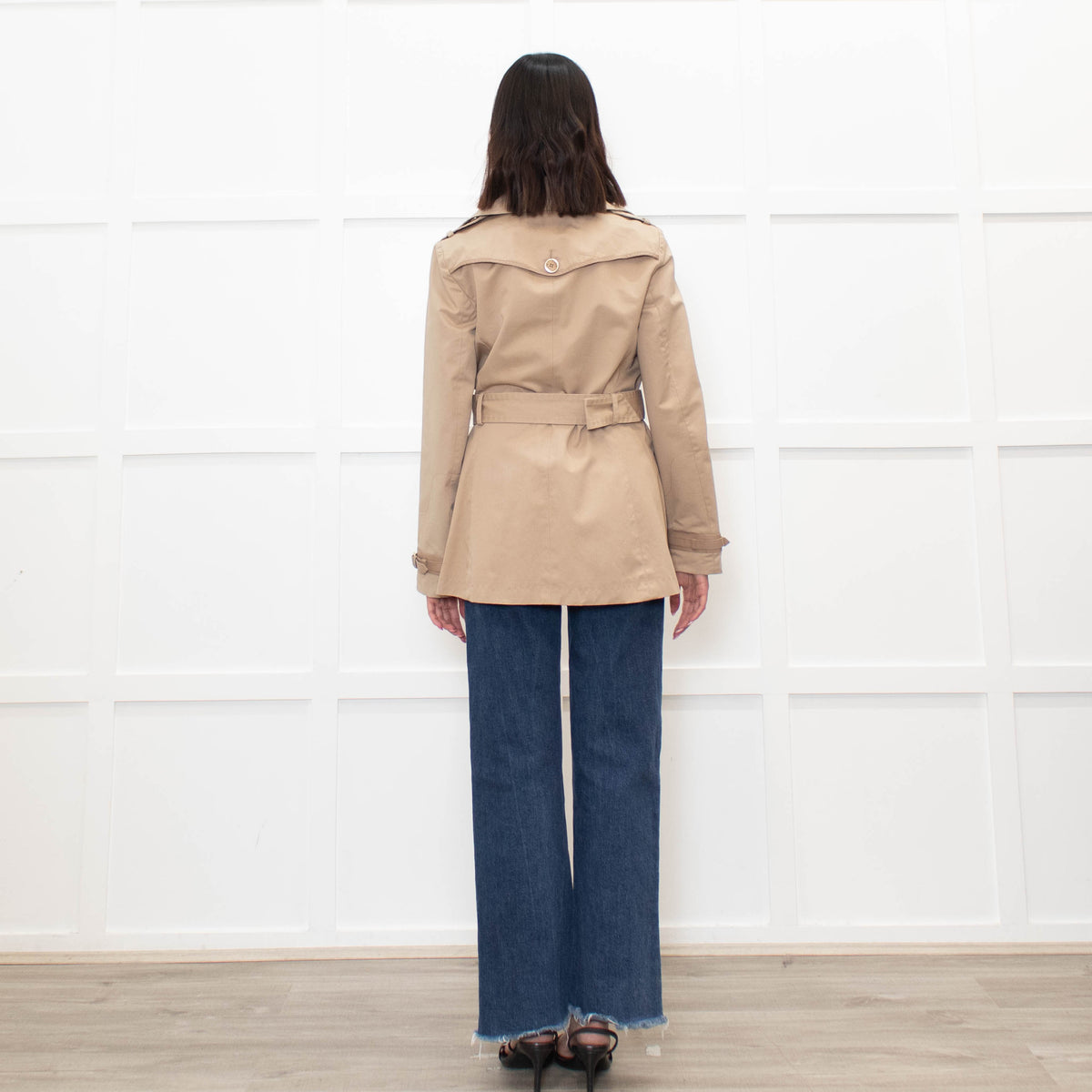 Tods Beige Short Trench Coat With Belt