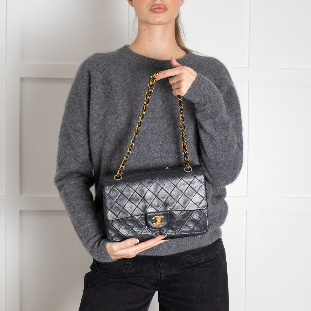 Chanel Medium Black Vintage Classic Flap