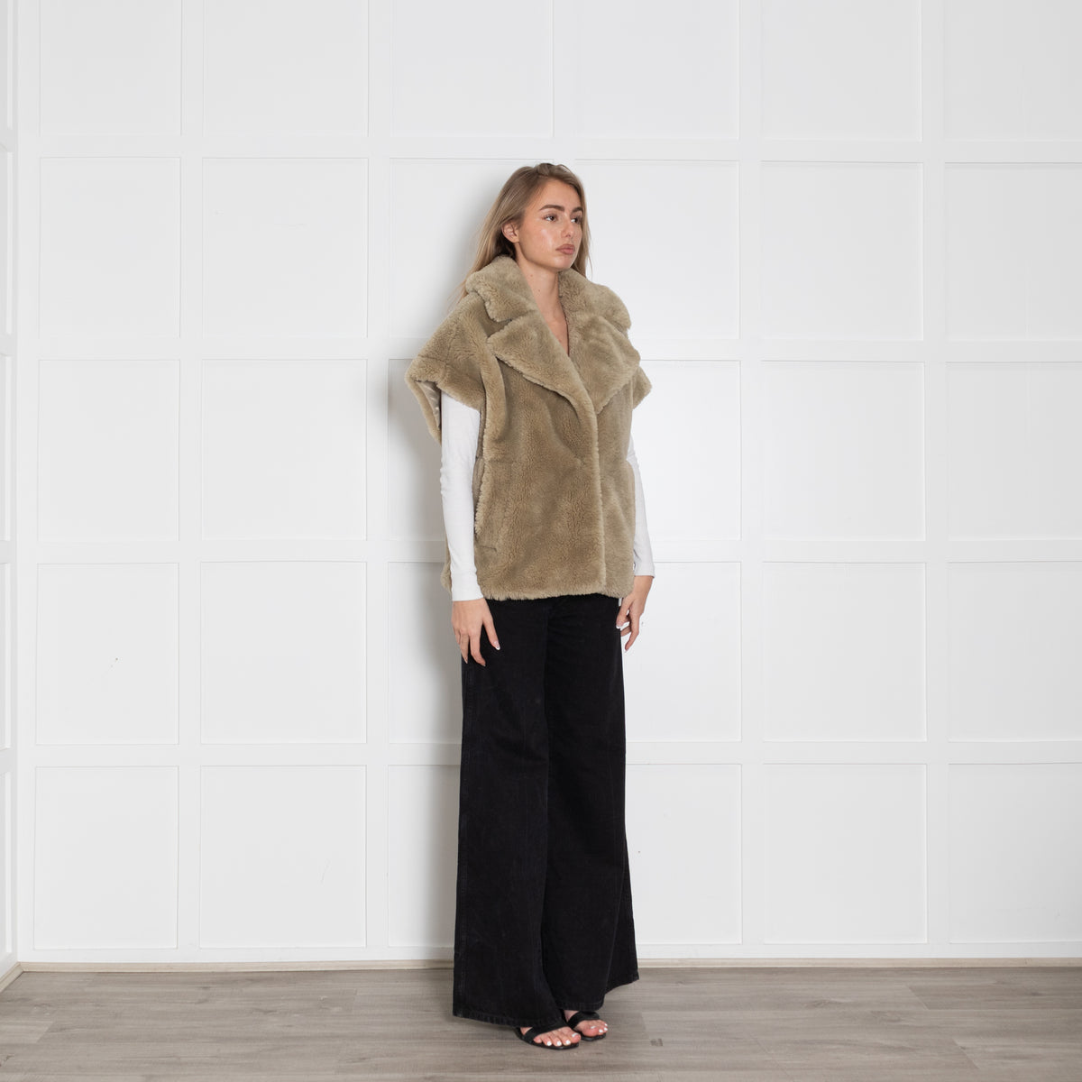 Dante 6 Cheedo Pale Green Faux Fur Gilet