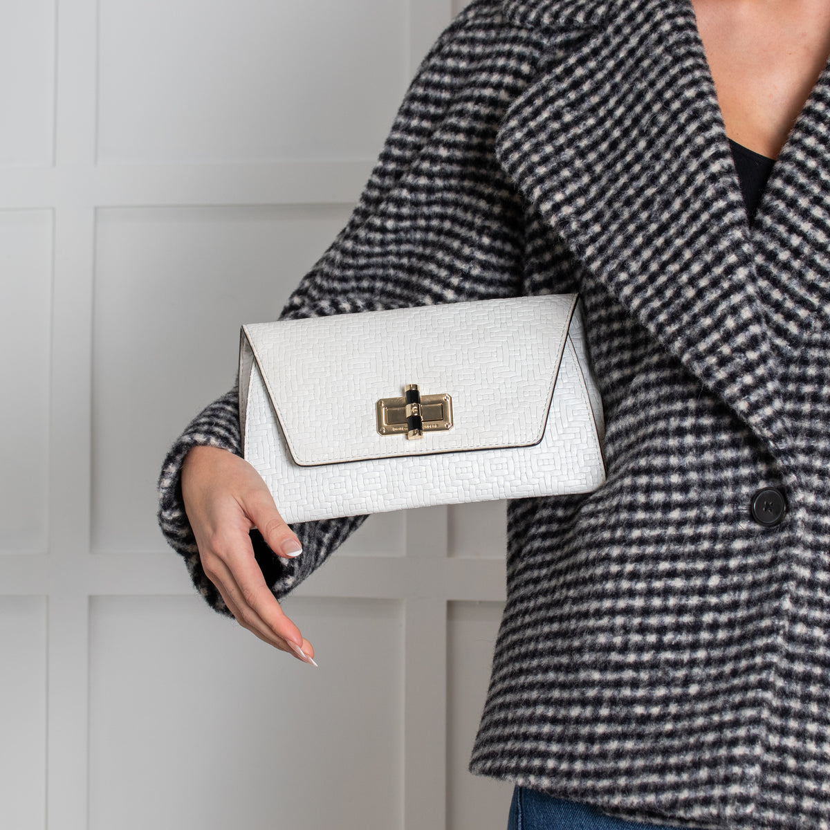 Diane Von Furstenburg Cream Geometric Weave Clutch