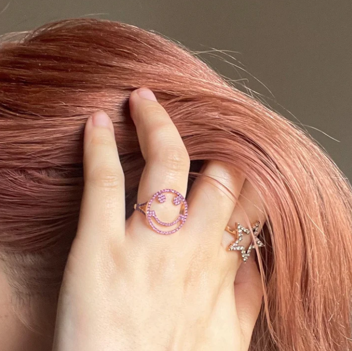 Rosa de la Cruz 18k Yellow Gold Smile Ring with Pink Sapphires