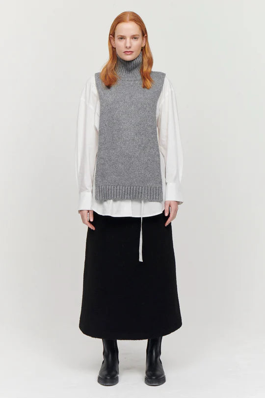 Jakke Tyra Bib Scarf in Grey