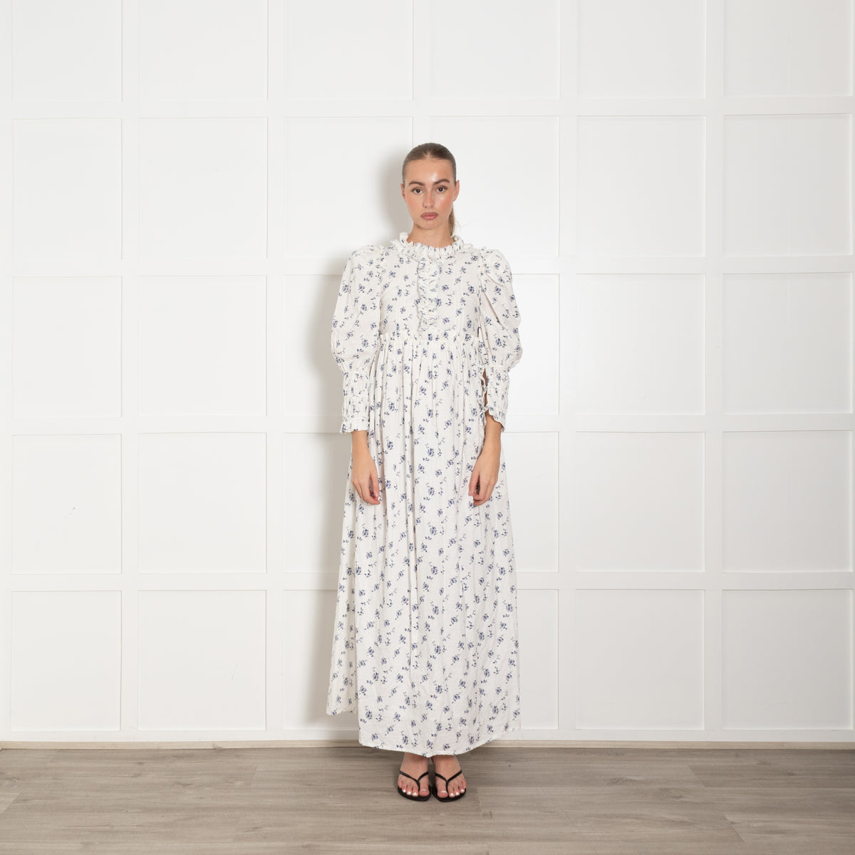 Andion White Blue Floral Puff Sleeve Empire Line Maxi Dress