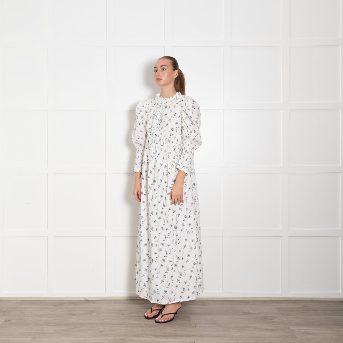 Andion White Blue Floral Puff Sleeve Empire Line Maxi Dress