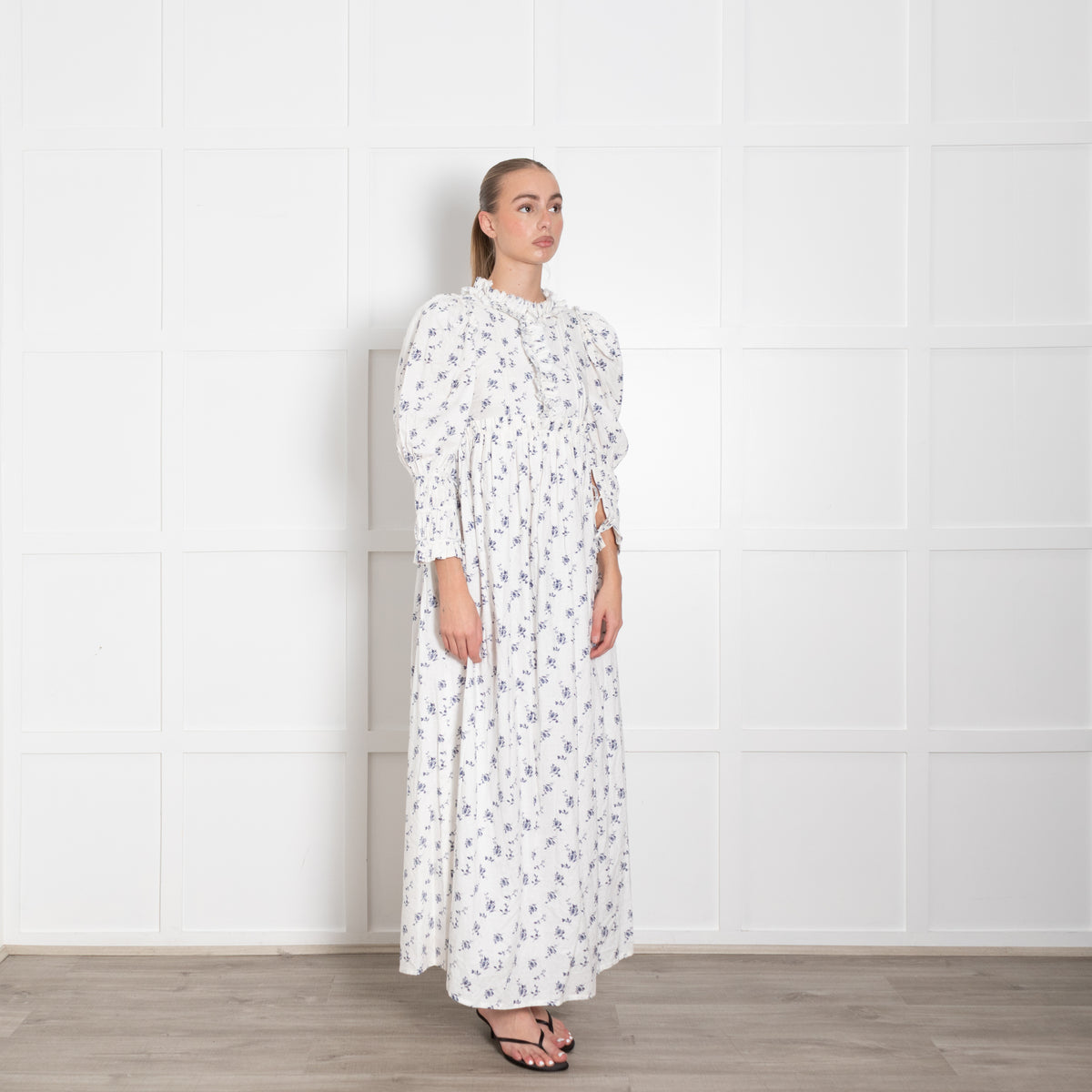 Andion White Blue Floral Puff Sleeve Empire Line Maxi Dress