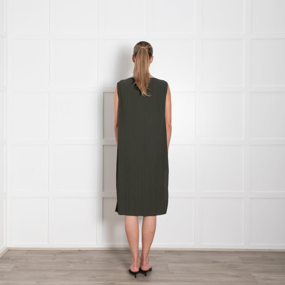 Max Mara Leisure Green Crinkled Sleeveless Dress