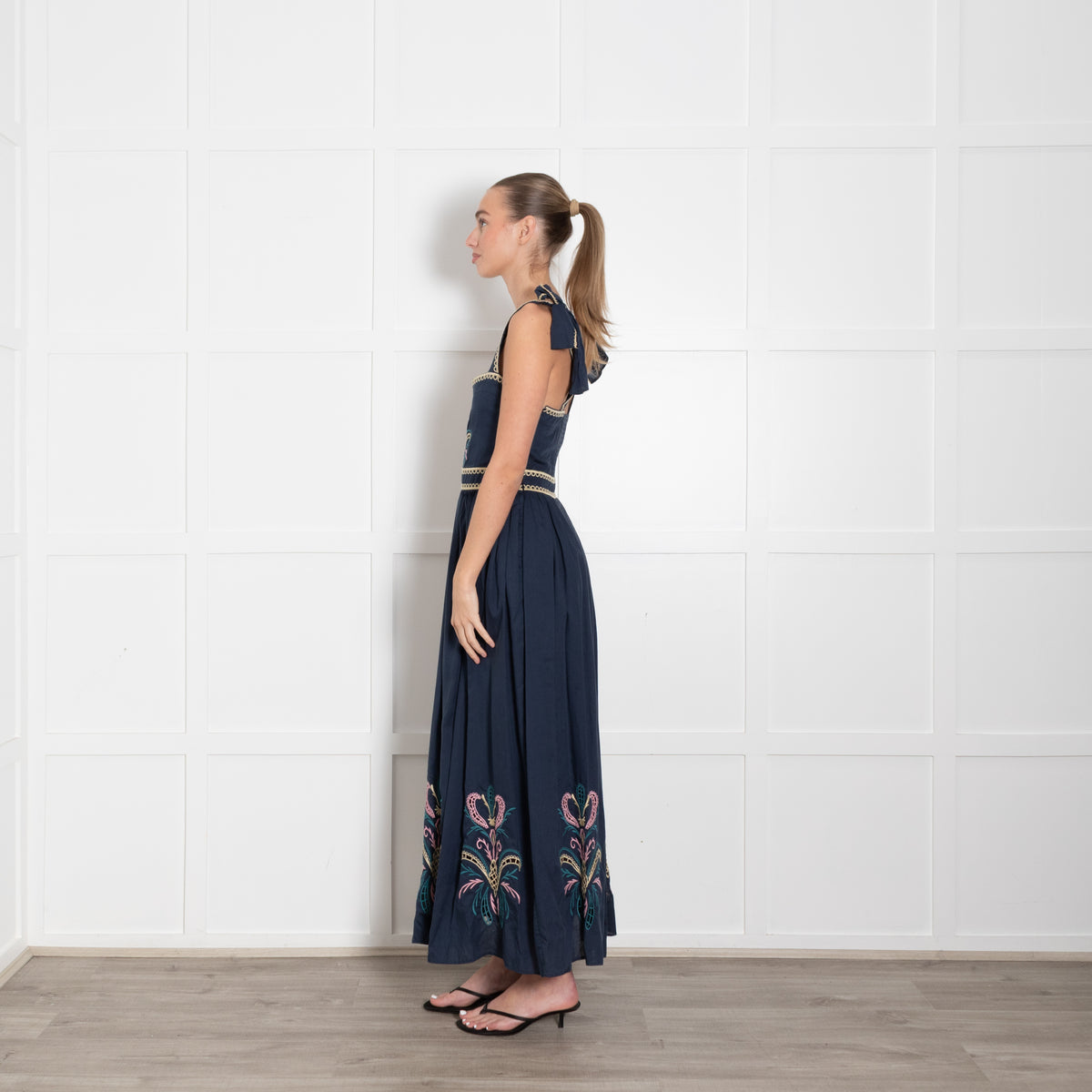 Lug Von Siga Blue W. Multicolour Embroidery & Square Neck Strappy Sundress