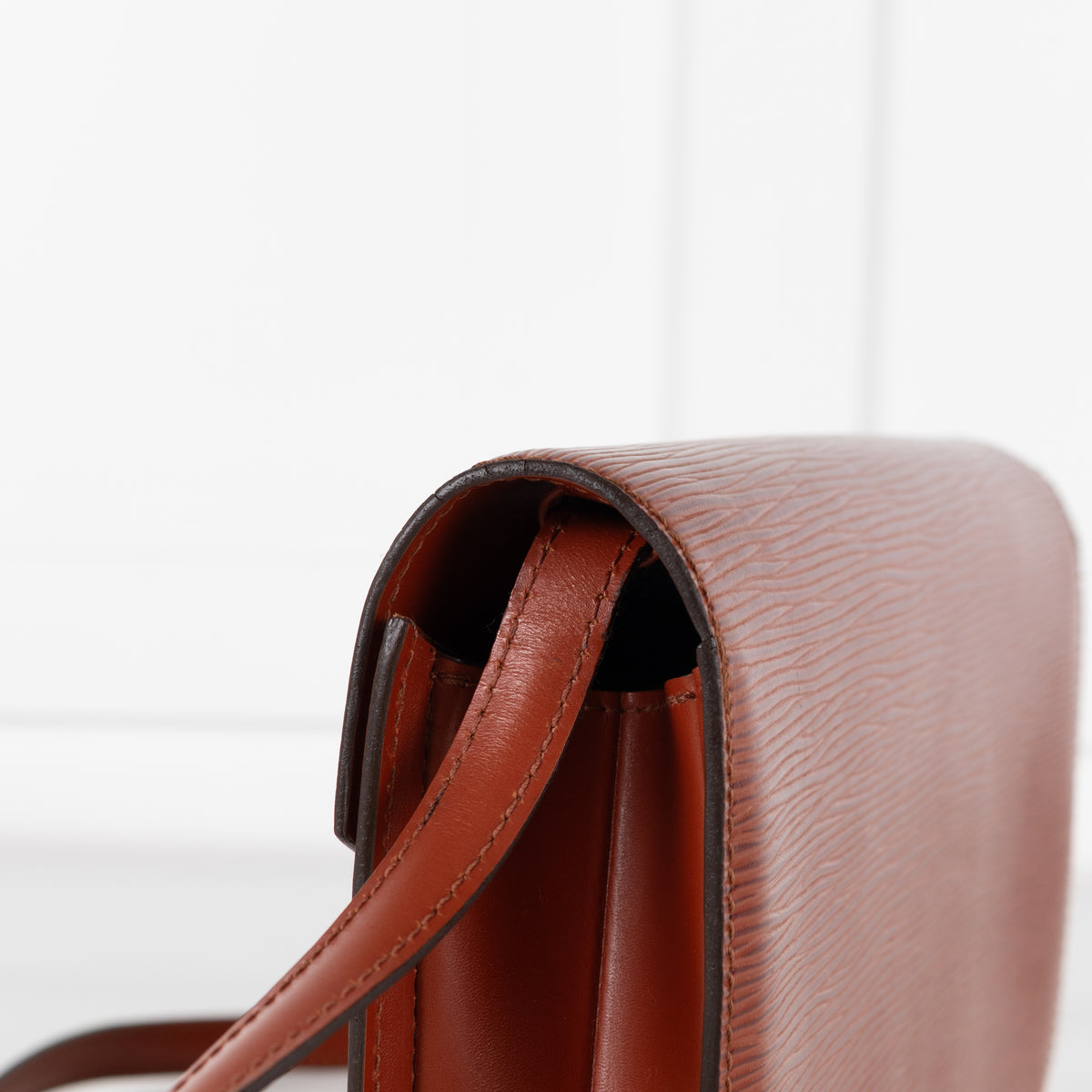 Close up image of Louis Vuitton Vintage Epi Prebourg Leather Kenya Brown 36