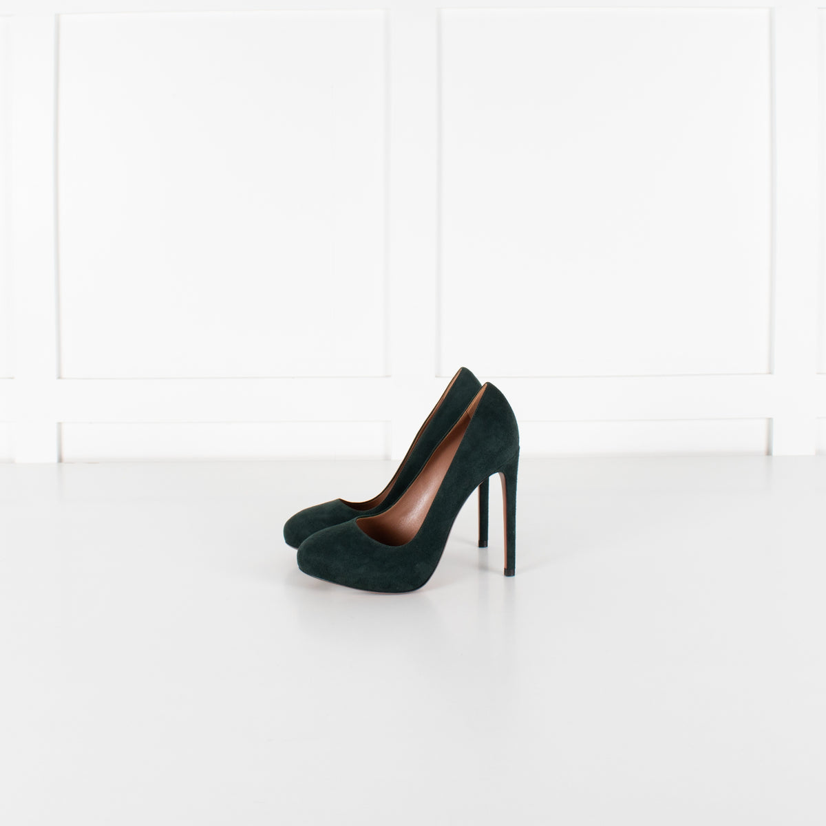 Alaïa Bottle Green Suede Heeled Shoes - Image 4