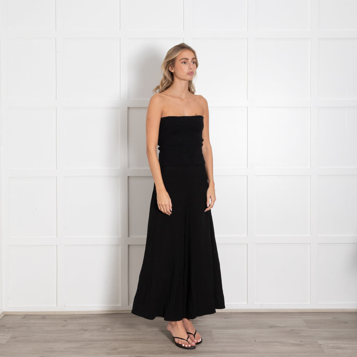 Amina Rubinacci Black Cashmere Blend Knitted Skirt - Image 7