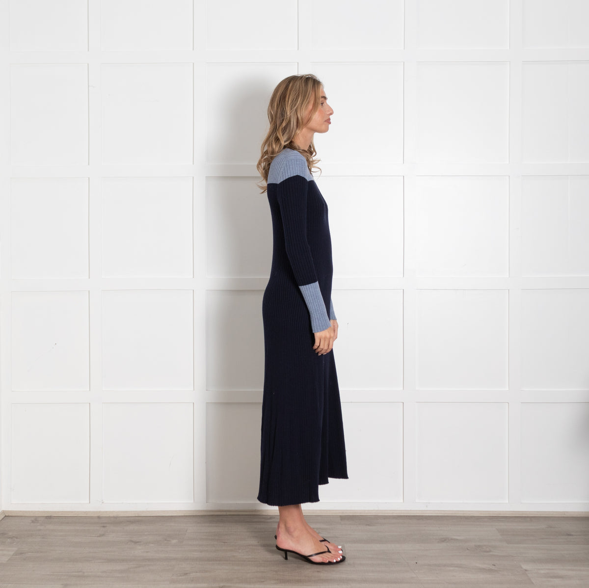 Amina Rubinacci Navy Light Blue Sleeves Knitted Dress - Image 6