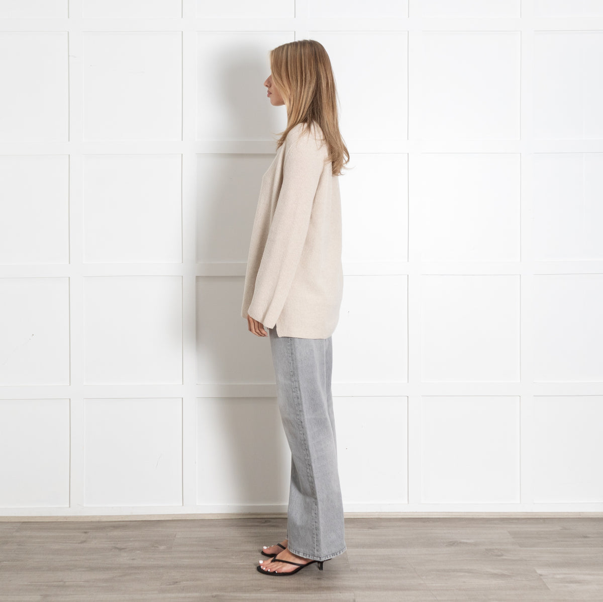 Cream Ribbed V-Neck Wool Sweater - Image 4