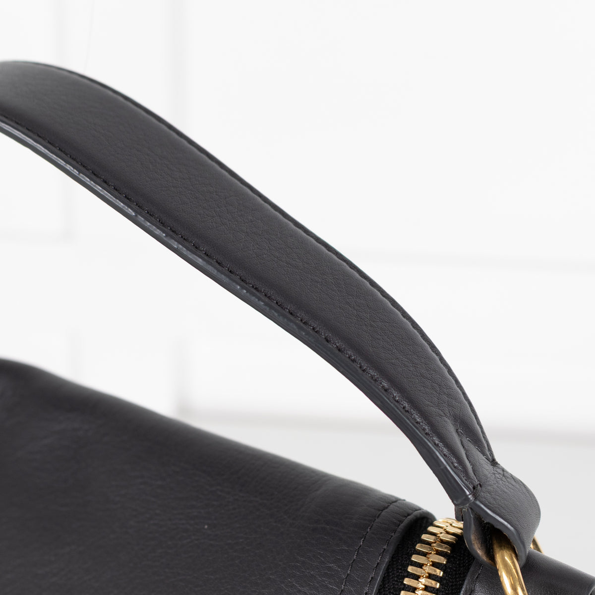 Anya Hindmarch Black  Leather Cross Body Bag - Image 10