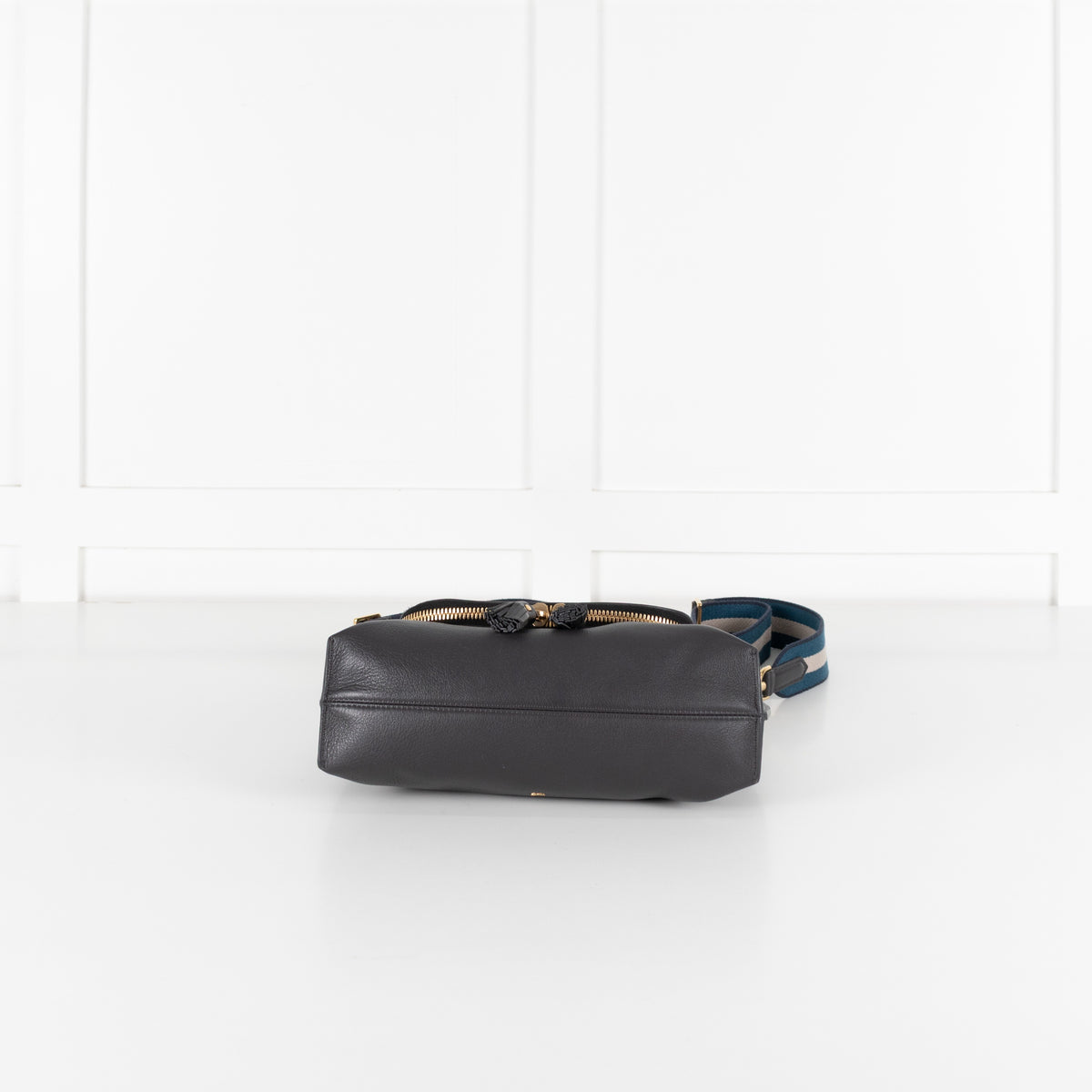 Anya Hindmarch Black  Leather Cross Body Bag - Image 5