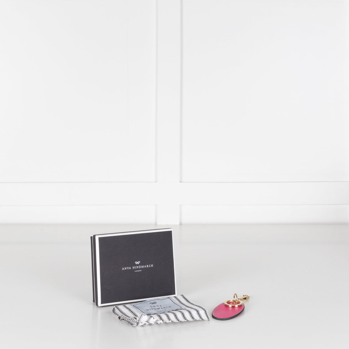 Anya Hindmarch Pink Oval Bespoke Medium Keyring - Image 2