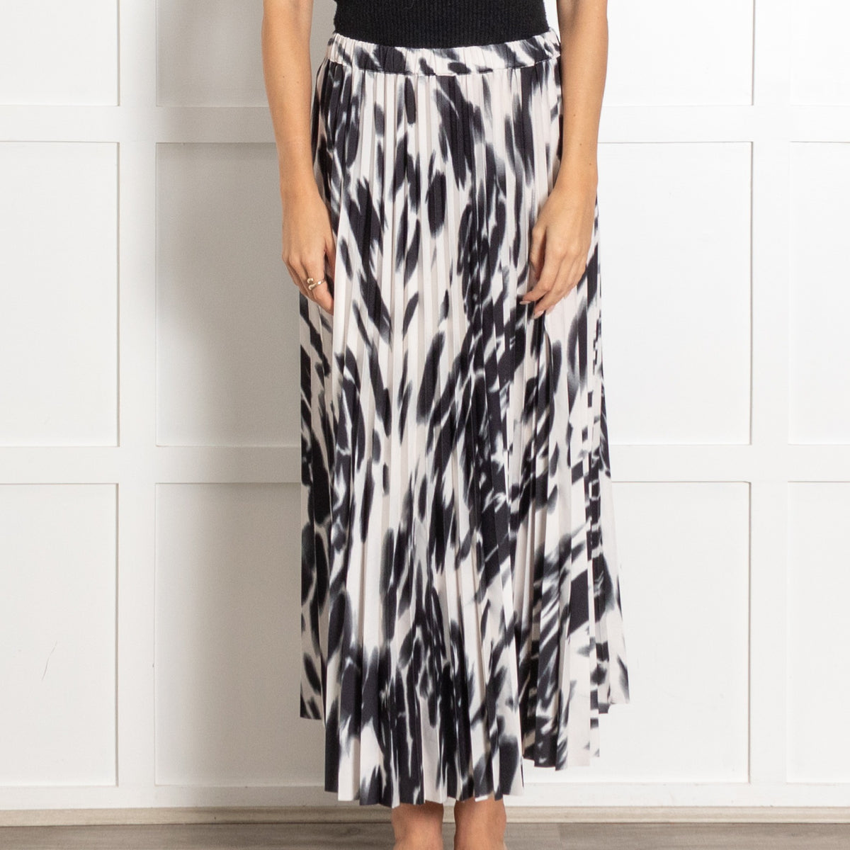 ba&sh Black & White Animal Print Pleated Skirt - Image 2