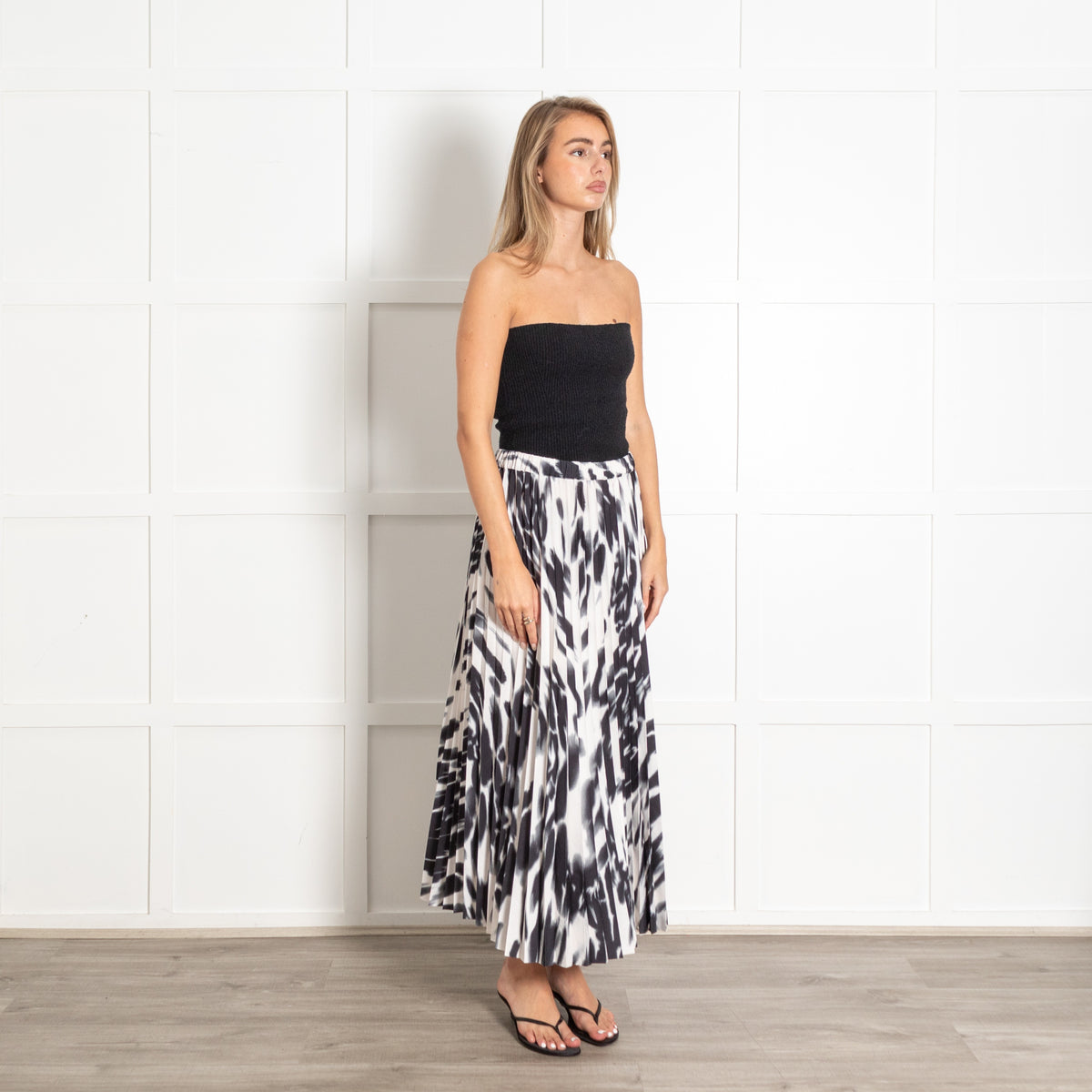 ba&sh Black & White Animal Print Pleated Skirt - Image 4