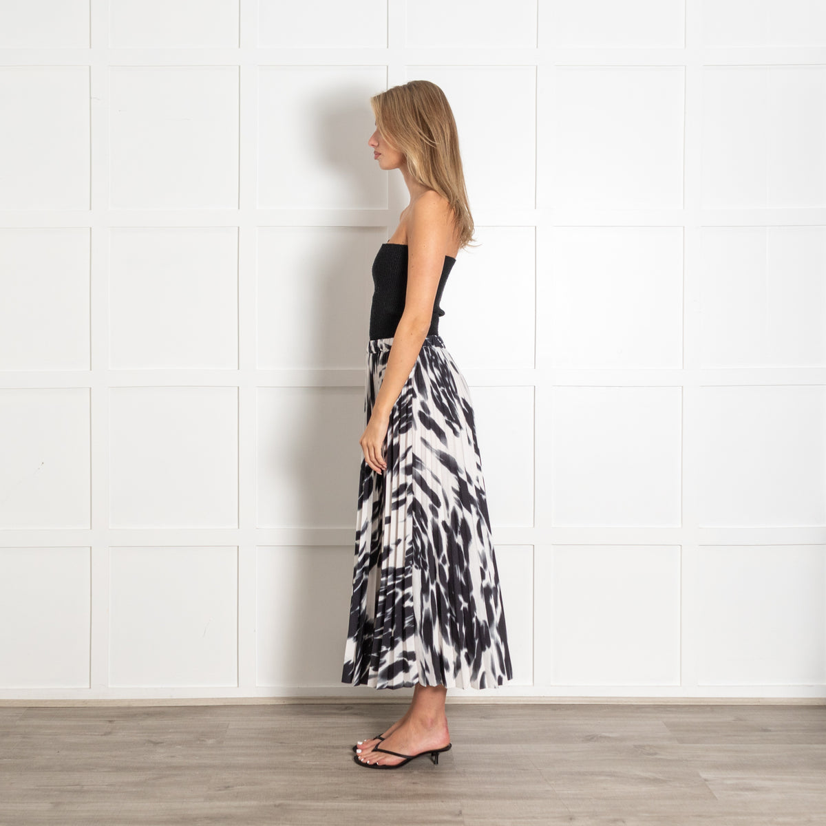 ba&sh Black & White Animal Print Pleated Skirt - Image 5