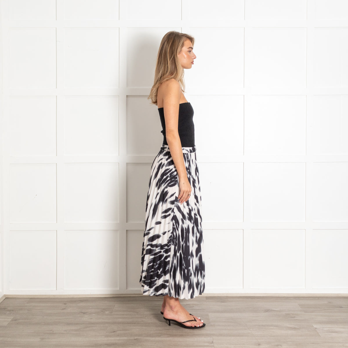 ba&sh Black & White Animal Print Pleated Skirt - Image 7