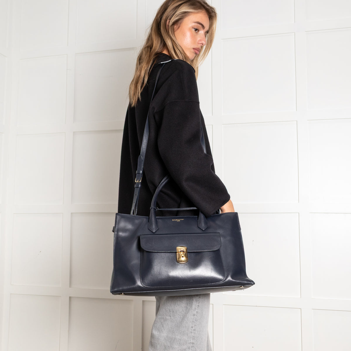 Balenciaga Black Leather Padlock All Afternoon Tote Bag - Image 4