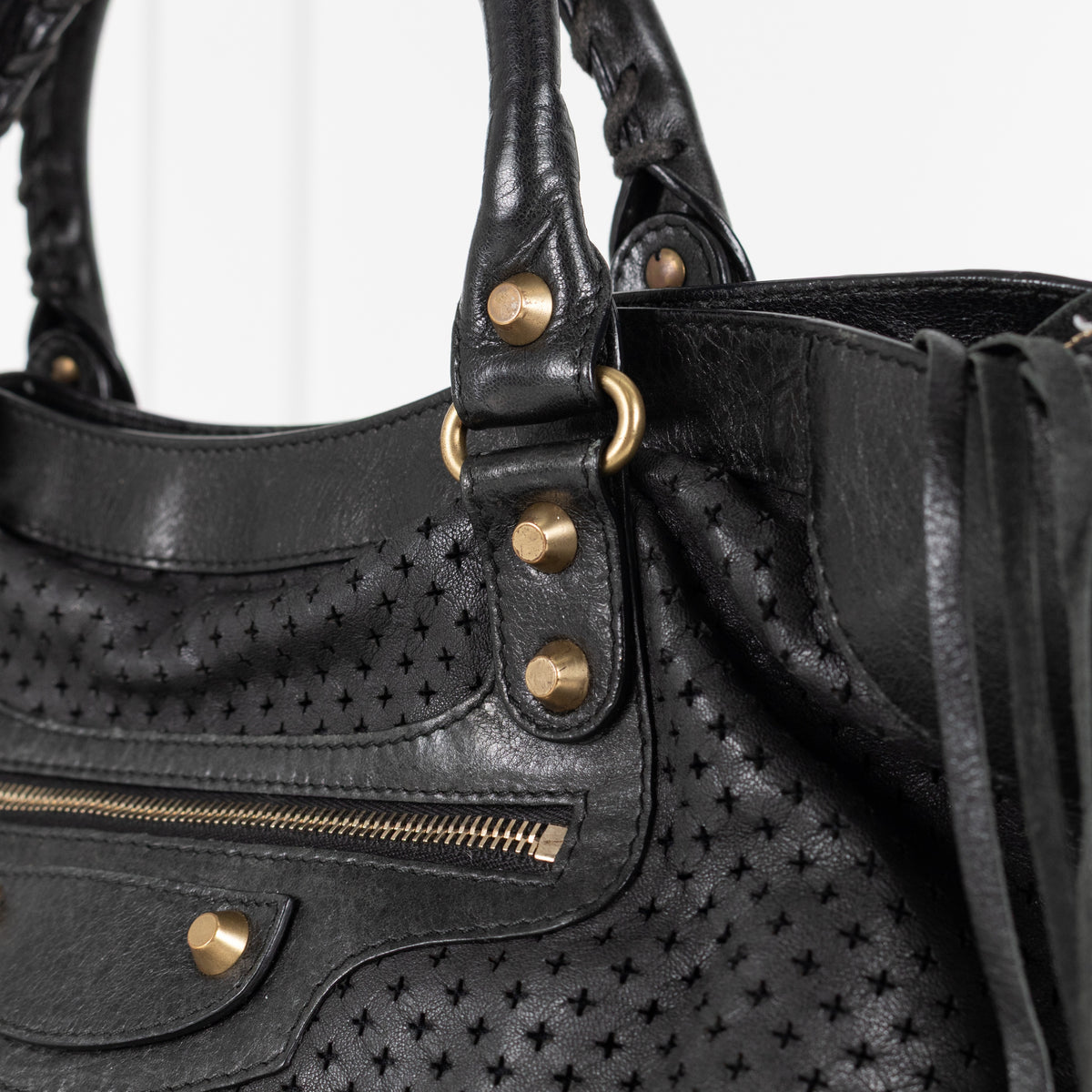 City Perforated Black Leather 2 way Satchel Bag - Image 15