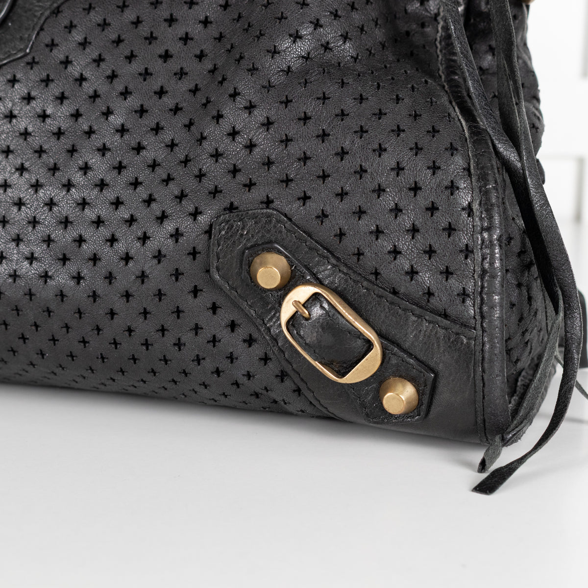 City Perforated Black Leather 2 way Satchel Bag - Image 22