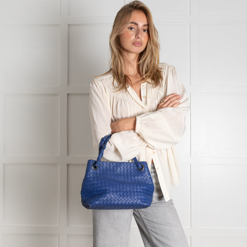 Bottega Veneta Blue Intrecciato Garda Leather Small Tote Bag - Image 2