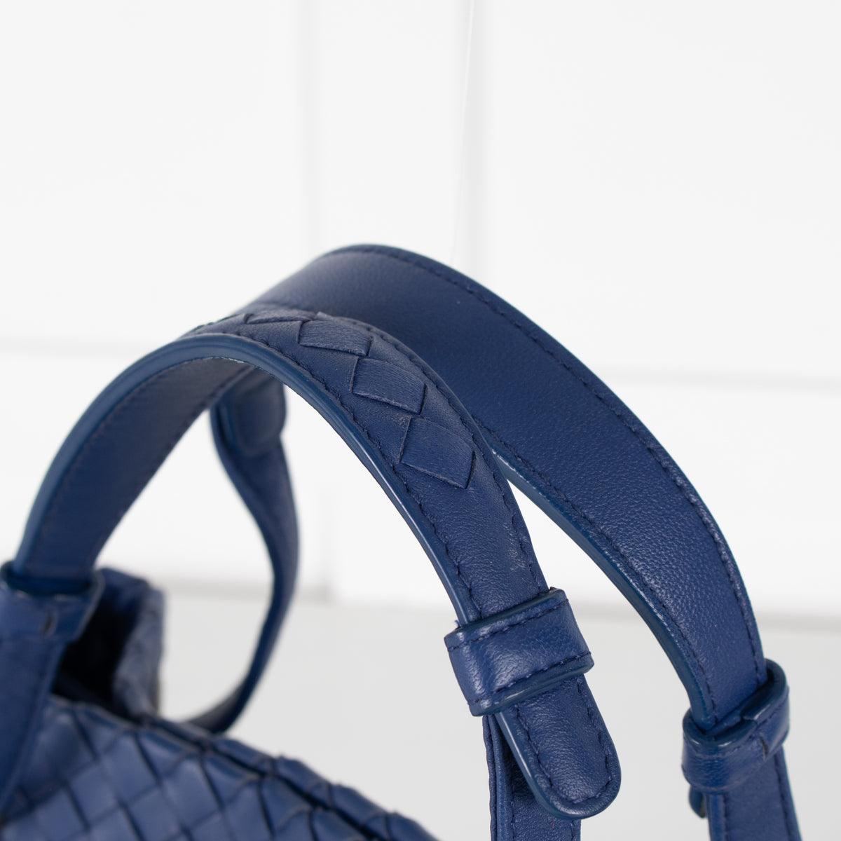 Bottega Veneta Blue Intrecciato Garda Leather Small Tote Bag - Image 12