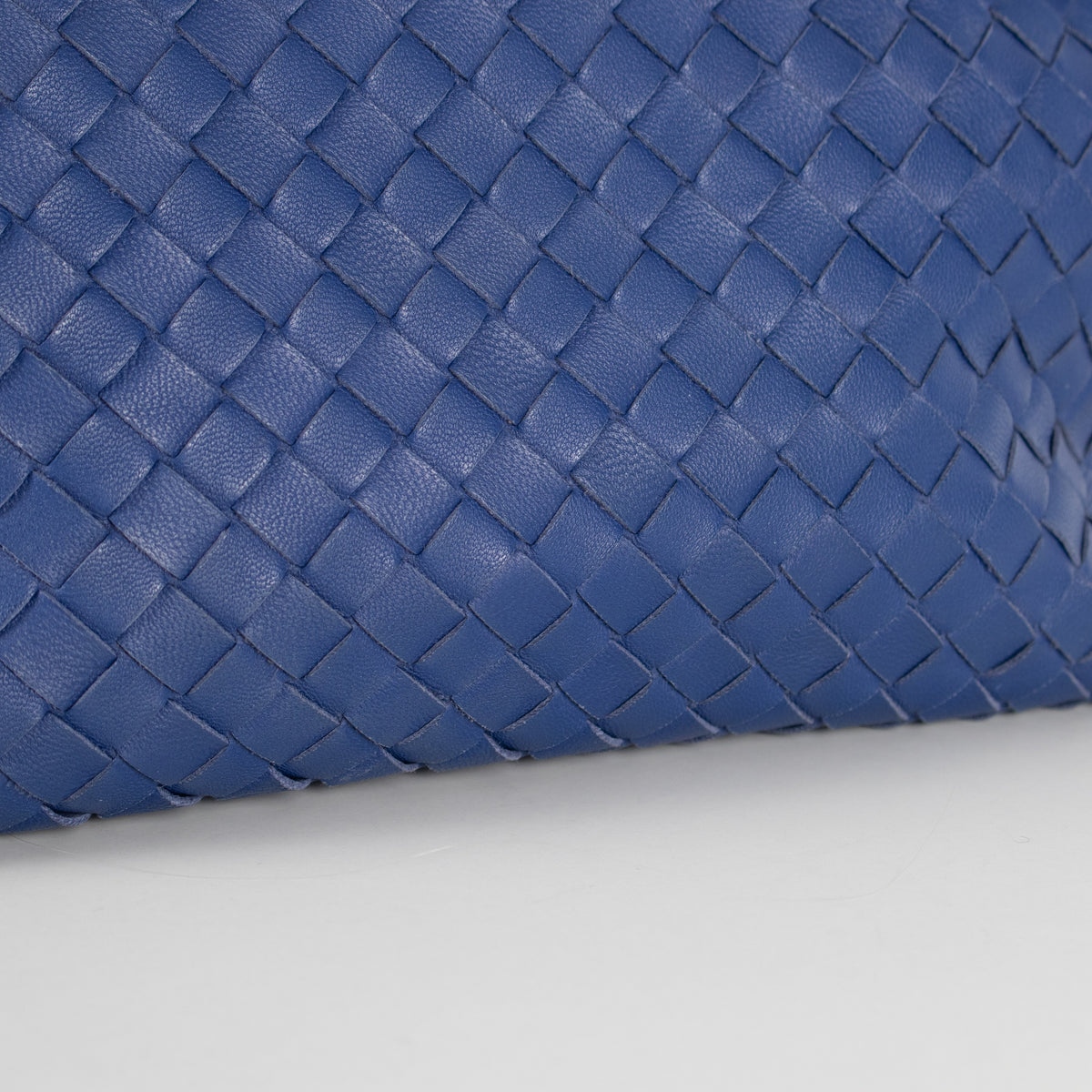 Bottega Veneta Blue Intrecciato Garda Leather Small Tote Bag - Image 16