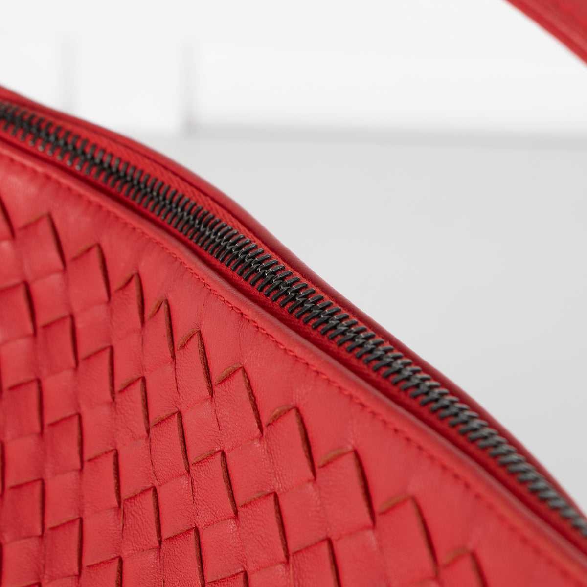 Bottega Veneta Red Intrecciato Nappa Leather Shoulder Bag - Image 17