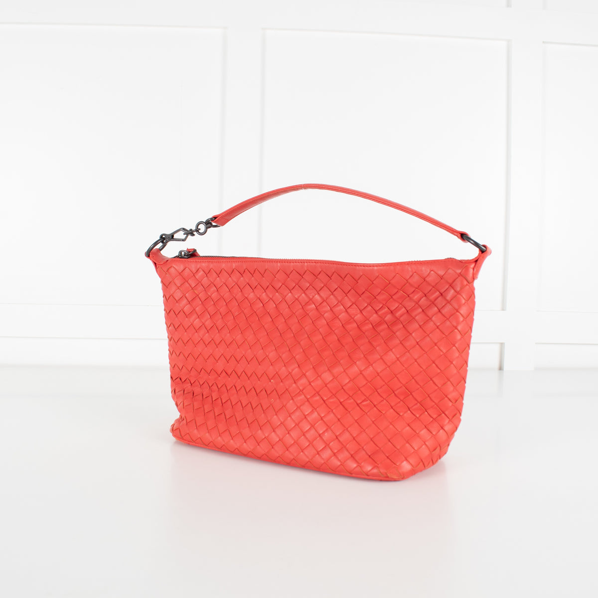 Bottega Veneta Red Intrecciato Nappa Leather Shoulder Bag - Image 9