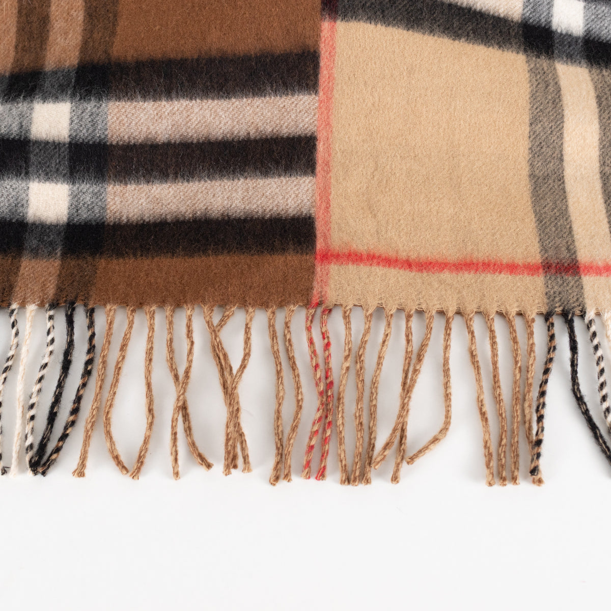 Burberry Beige & Brown Contrasting Nova Check Cape with Fringed Edges - Image 13