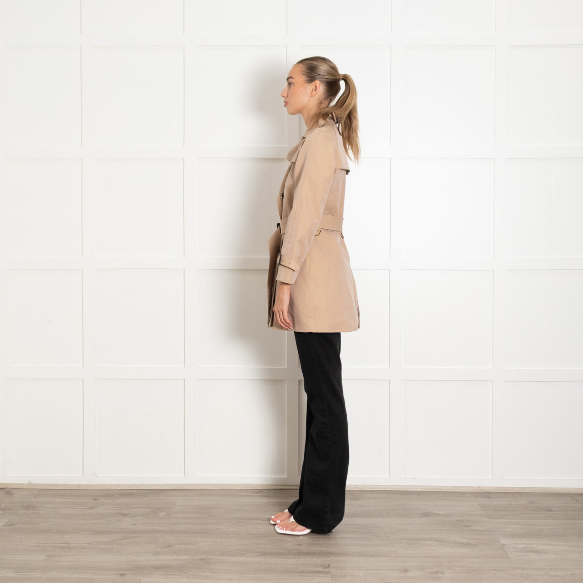 Burberry The Westminster Beige Short Trenchcoat - Image 4
