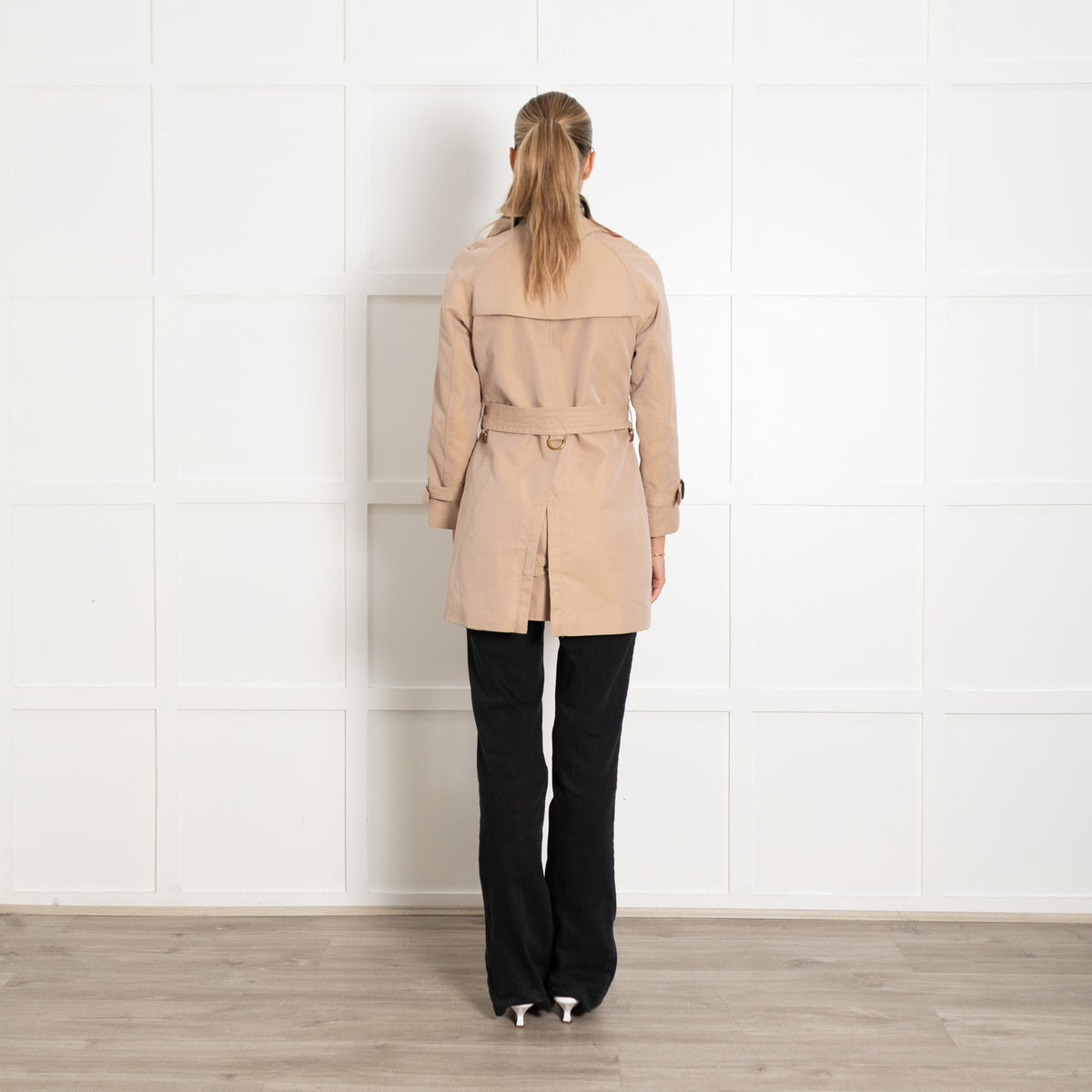 Burberry The Westminster Beige Short Trenchcoat - Image 5
