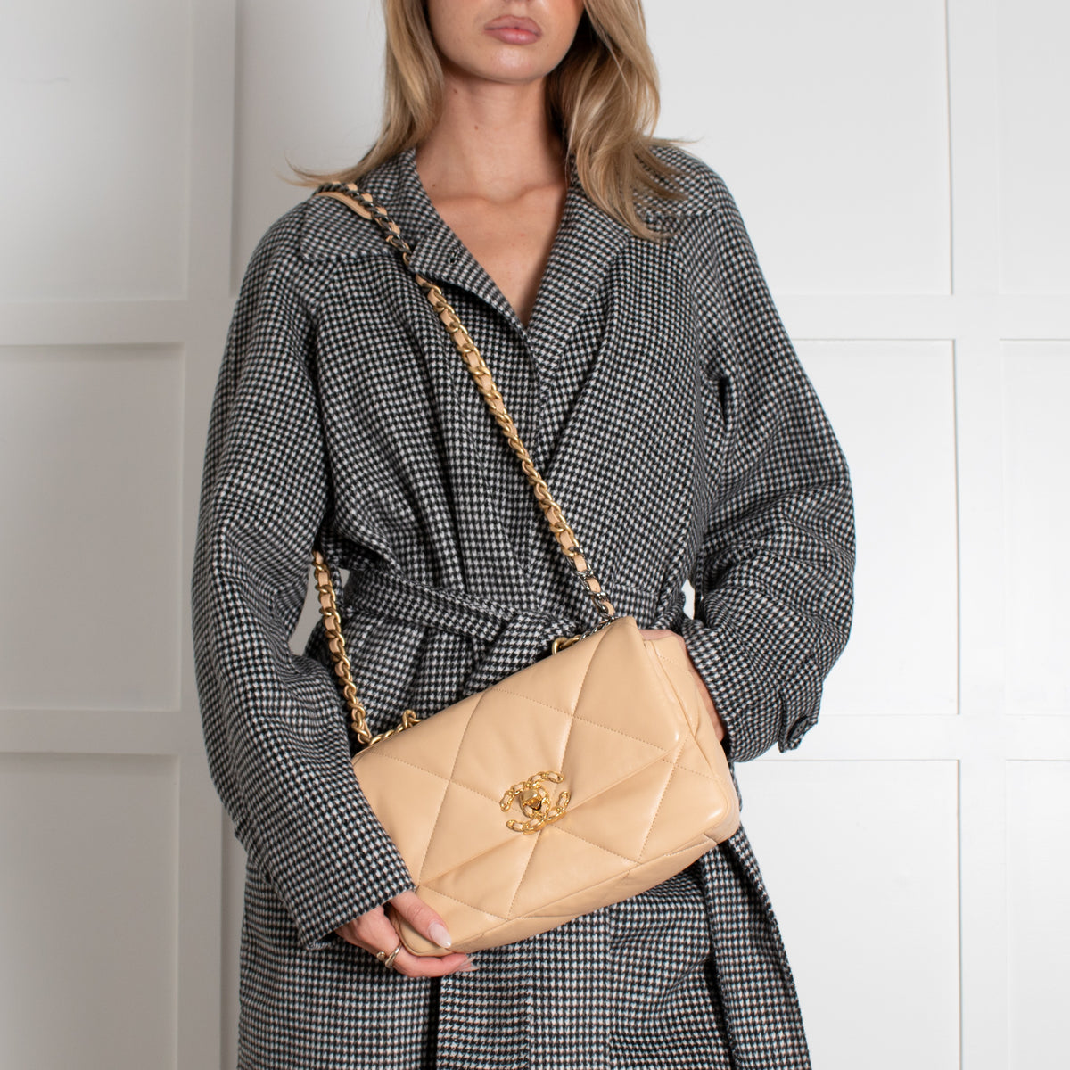 Beige Quilted 19 Flap Bag - Image 4