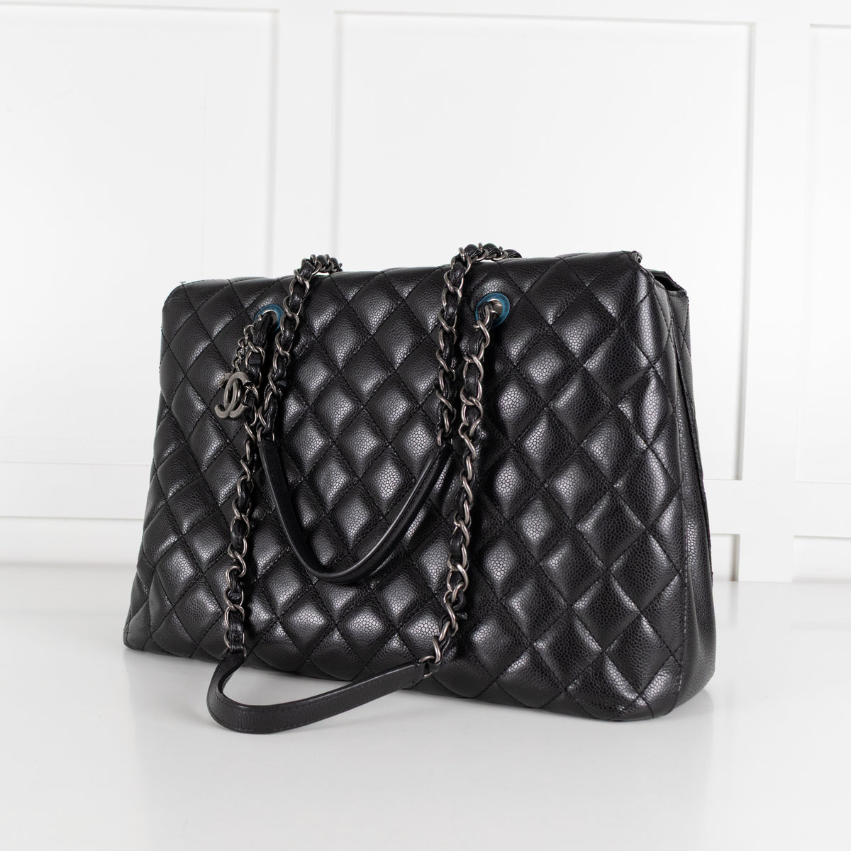 Chanel Black Caviar City Tote with CC Charm - Image 7