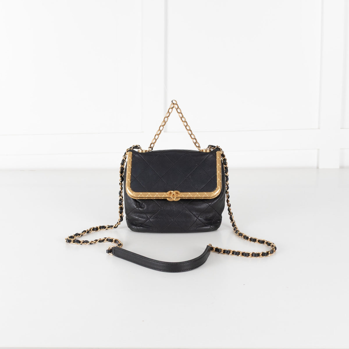 Chanel Vintage Black Quilted Leather Crossbody bag - Image 1
