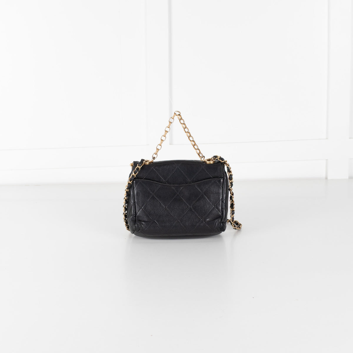 Chanel Vintage Black Quilted Leather Crossbody bag - Image 3