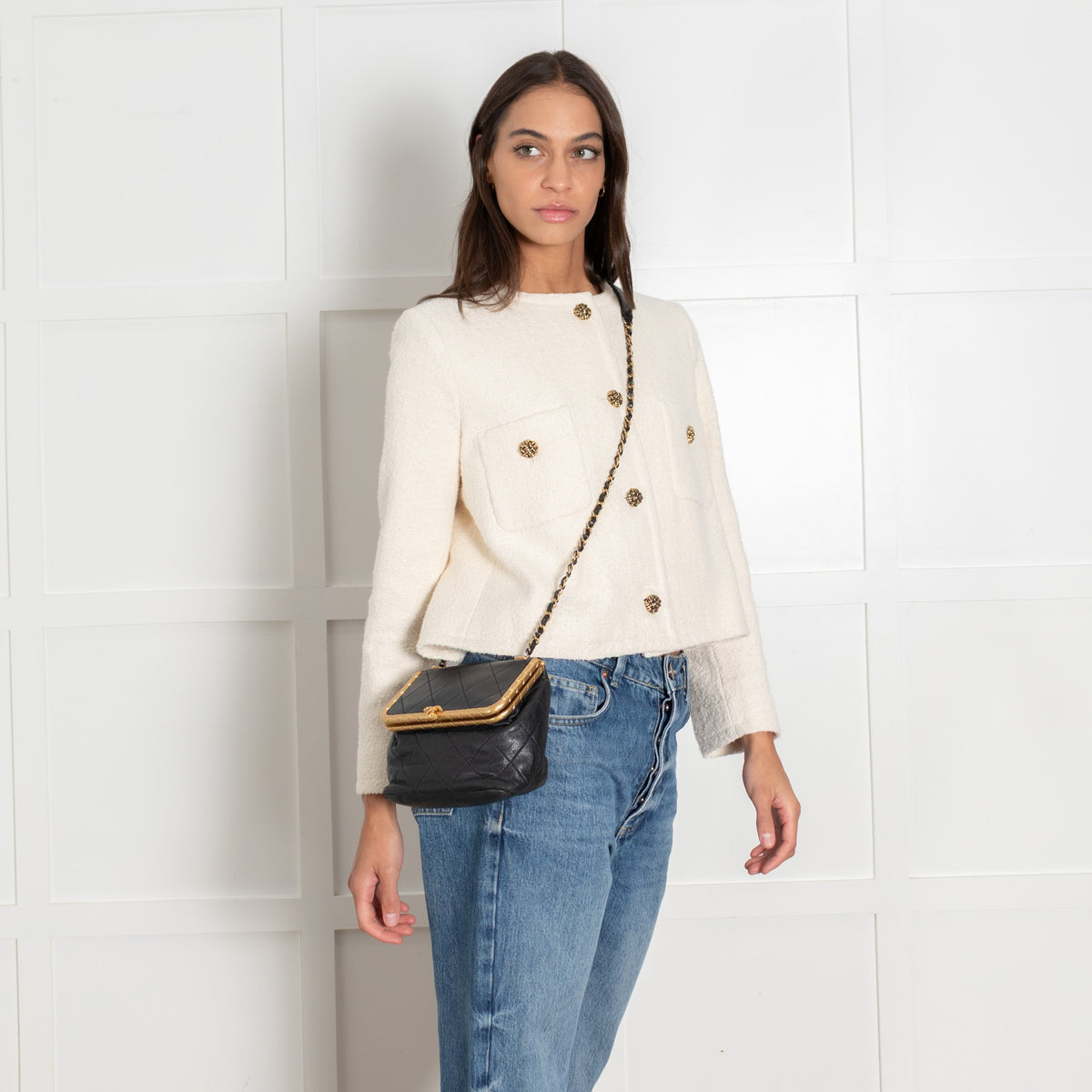 Chanel Vintage Black Quilted Leather Crossbody bag - Image 4