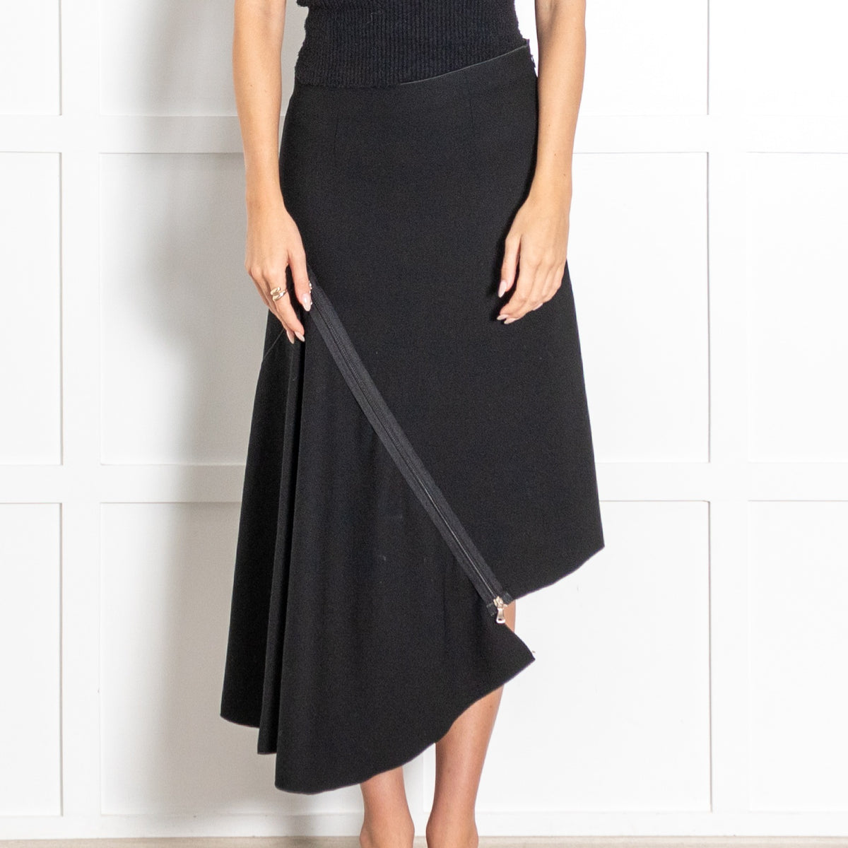 Clara Kito Black Diagonal Zipper Asymmetric Skirt - Image 2
