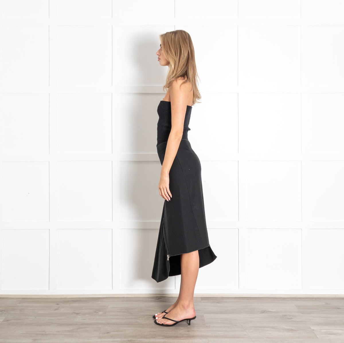 Clara Kito Black Diagonal Zipper Asymmetric Skirt - Image 4